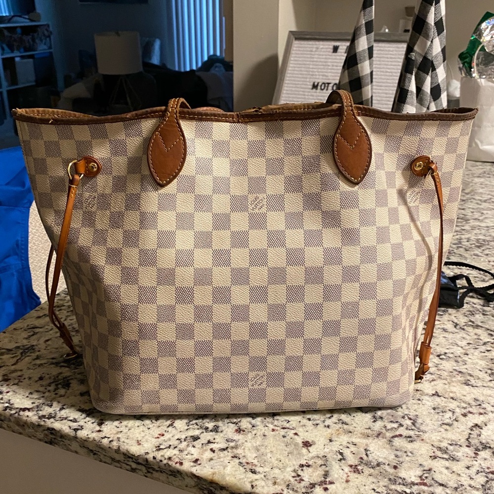 Authentic Louis Vuitton Damier Azur Neverfull MM